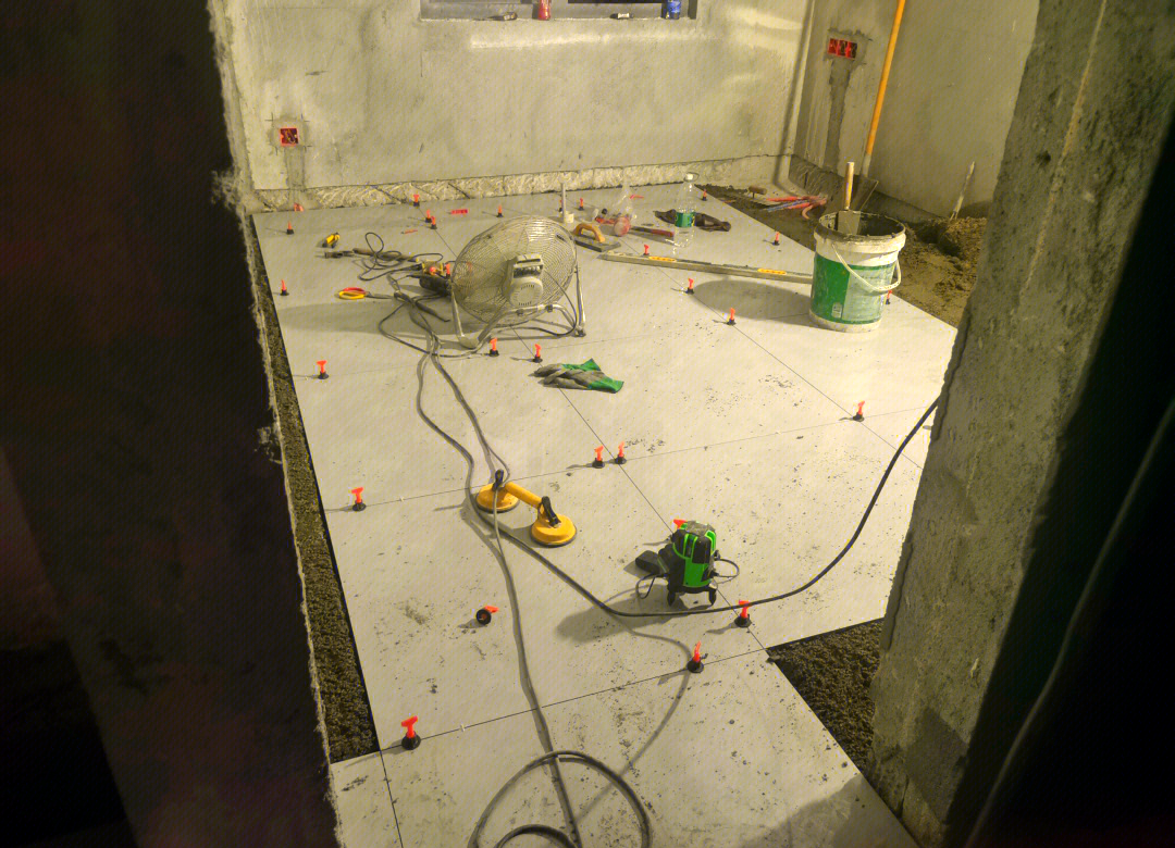 贴砖师傅手艺差发说说怎么写(贴砖师傅手艺怎么看出来好不好)